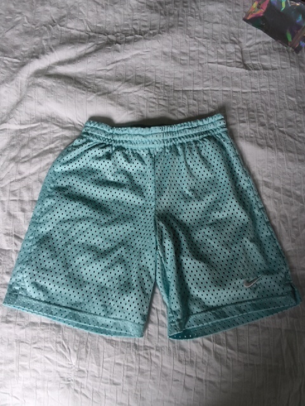 Nike Boys Light Blue Mesh Athletic Shorts Sz L